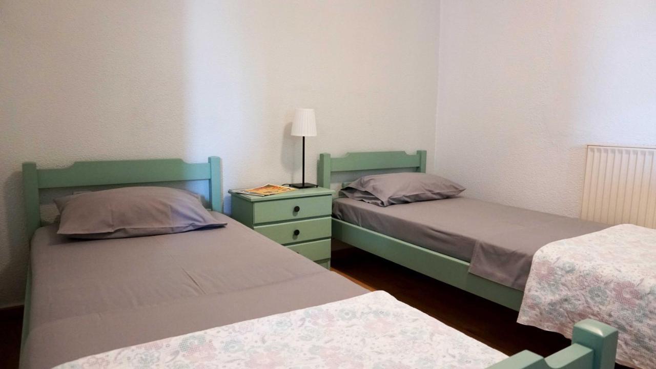Villa Karras Vrasná Екстериор снимка